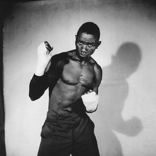MALICK SIDIBÉ<br/>The boxer, 1966/2007, silver gelantine print, 60 x 50 cm